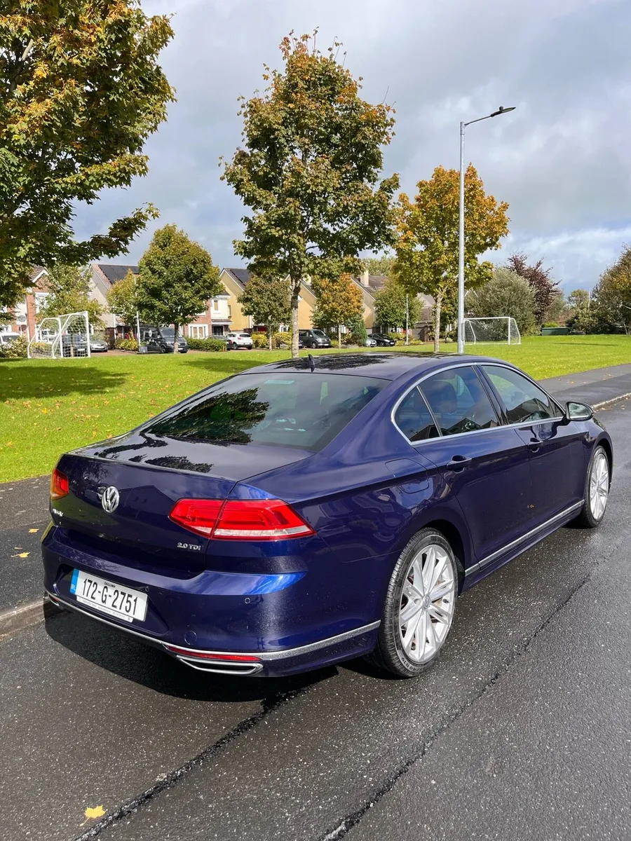 Car - Image 2