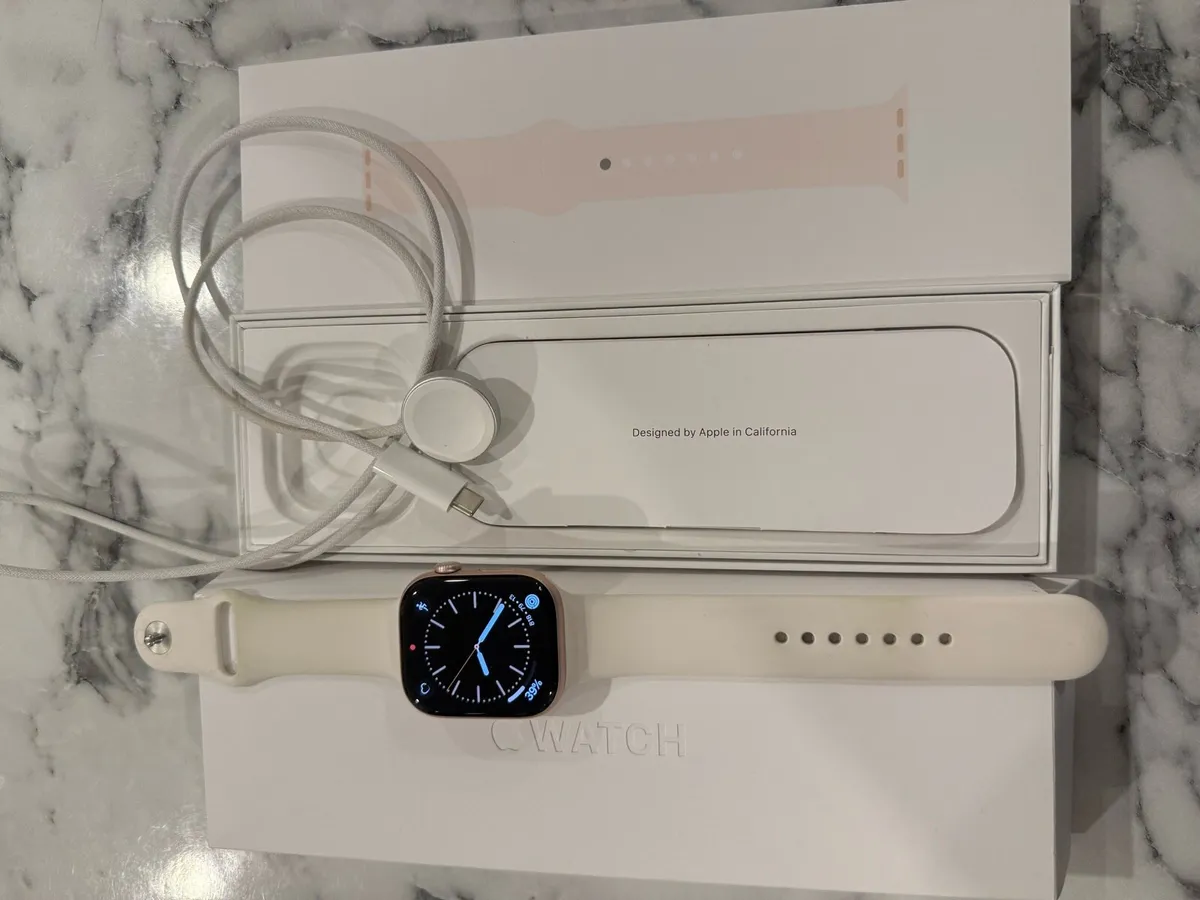 Apple Watch Series 10 46mm Rose Gold - Image 3