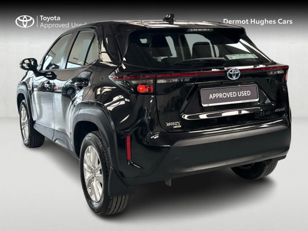 Toyota Yaris Cross CR CROSS LUNA 4DR AUTO - Image 2