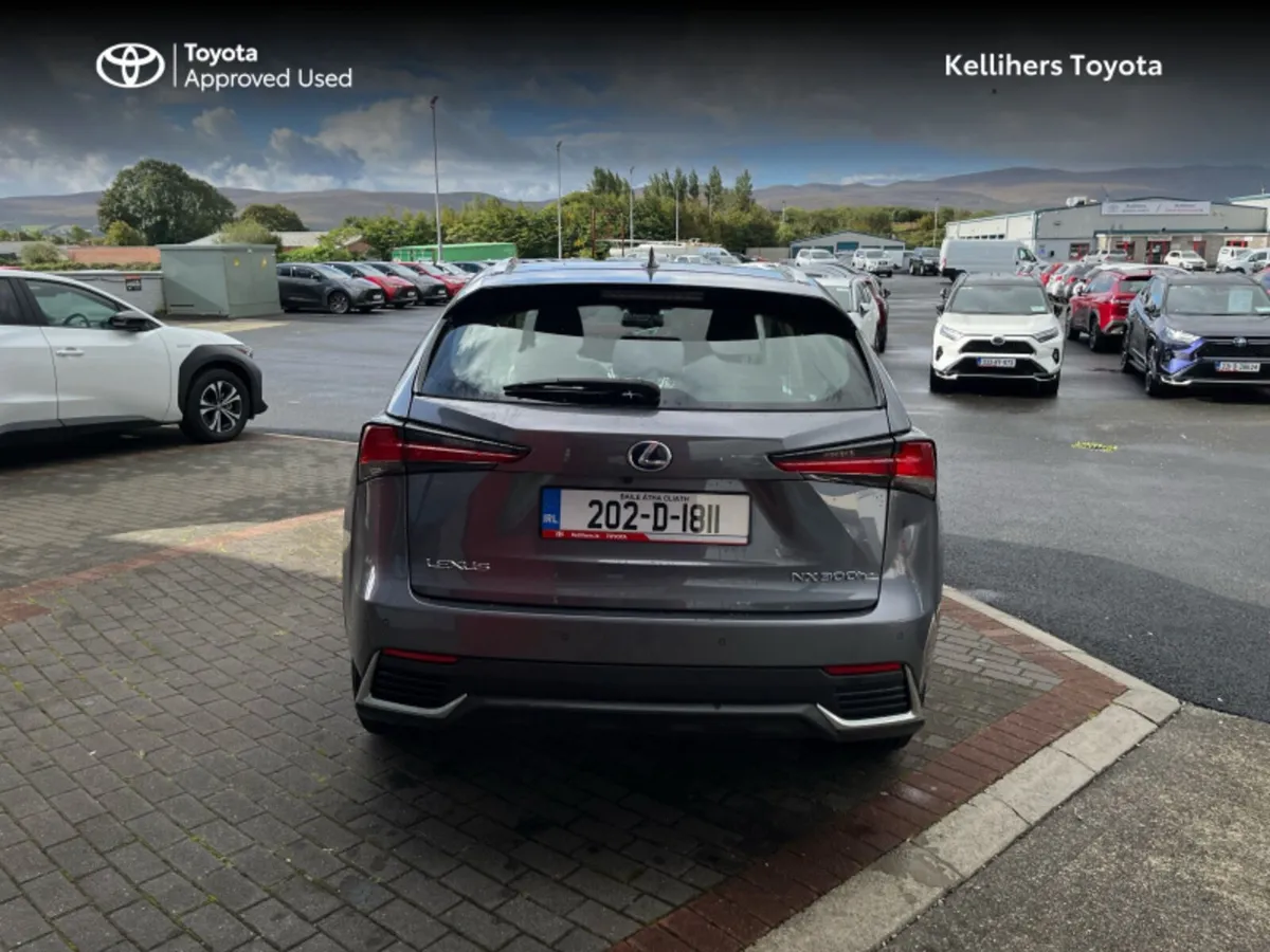 Lexus NX NX 300 HYBRID ELECTRIC - Image 4