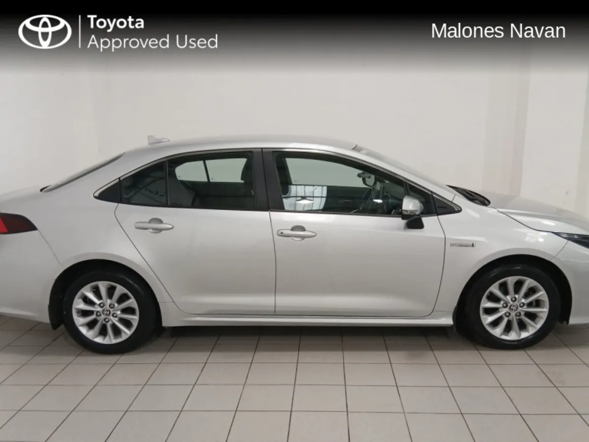 Toyota Corolla COROLLA HYB LUNA SALOON - Image 3