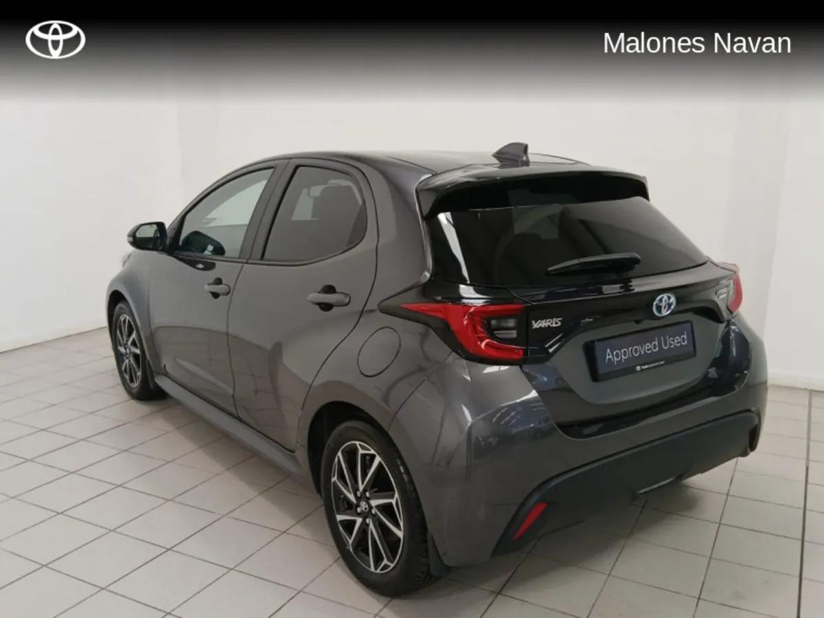 Toyota Yaris YARIS 1.5 HYBRID L/SPORT - Image 2