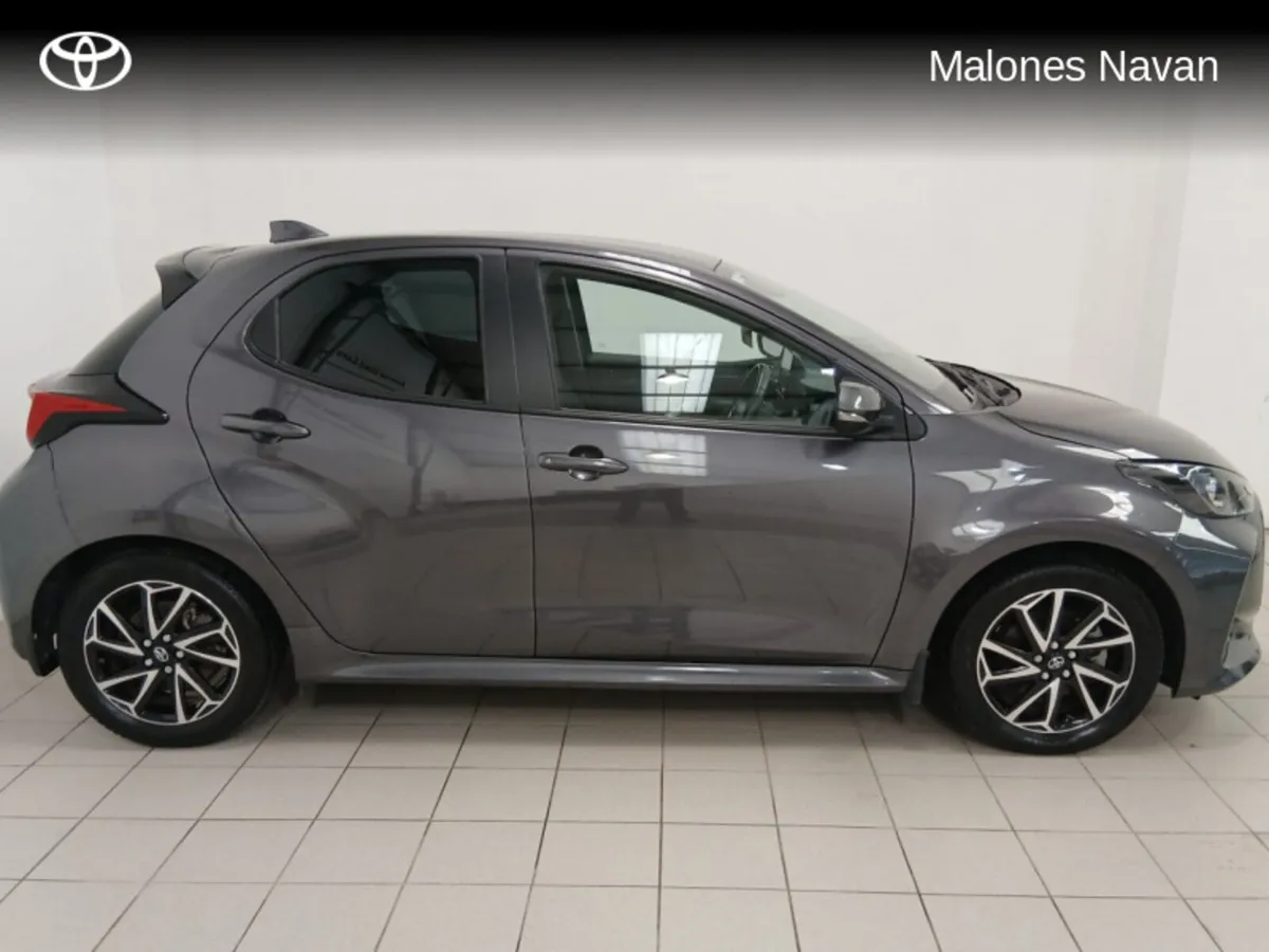 Toyota Yaris YARIS 1.5 HYBRID L/SPORT - Image 3