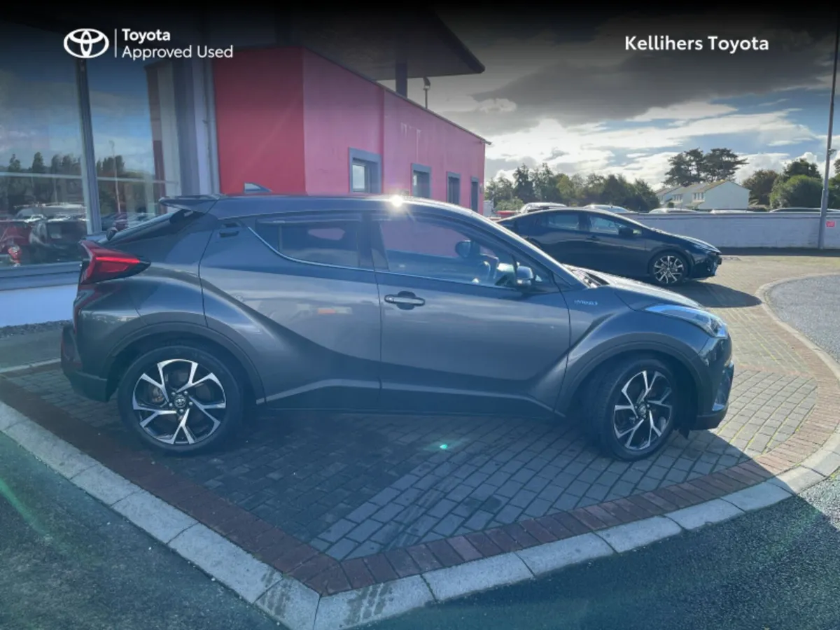 Toyota C-HR HYBRID ELECTRIC SPORT - Image 3