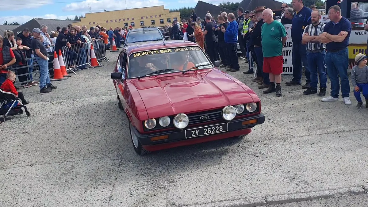Car show - Image 1