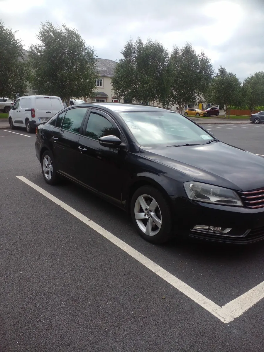 Volkswagen Passat 2012 - Image 3