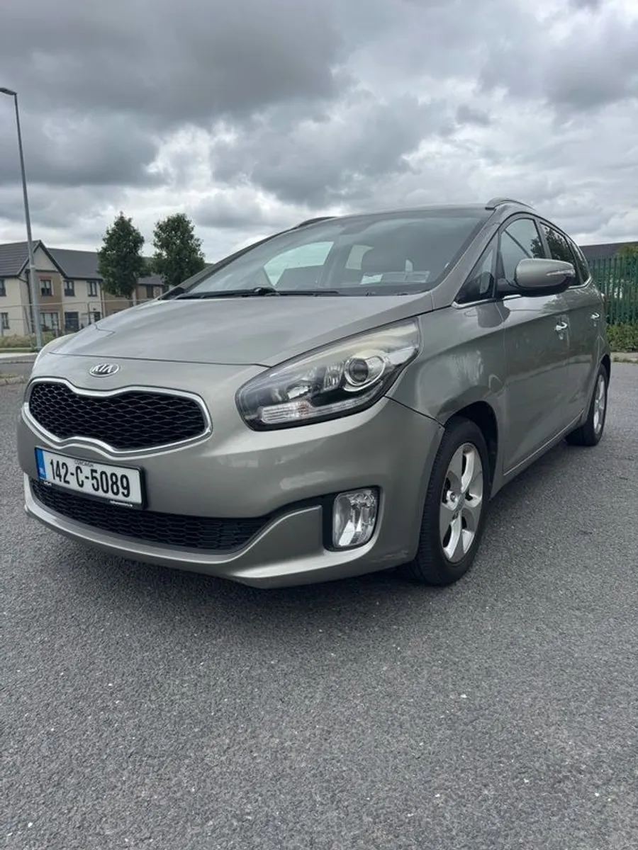 2014 Kia Carens Eco Dynamic 7 Seater in Great condition and Long Nct - Image 4