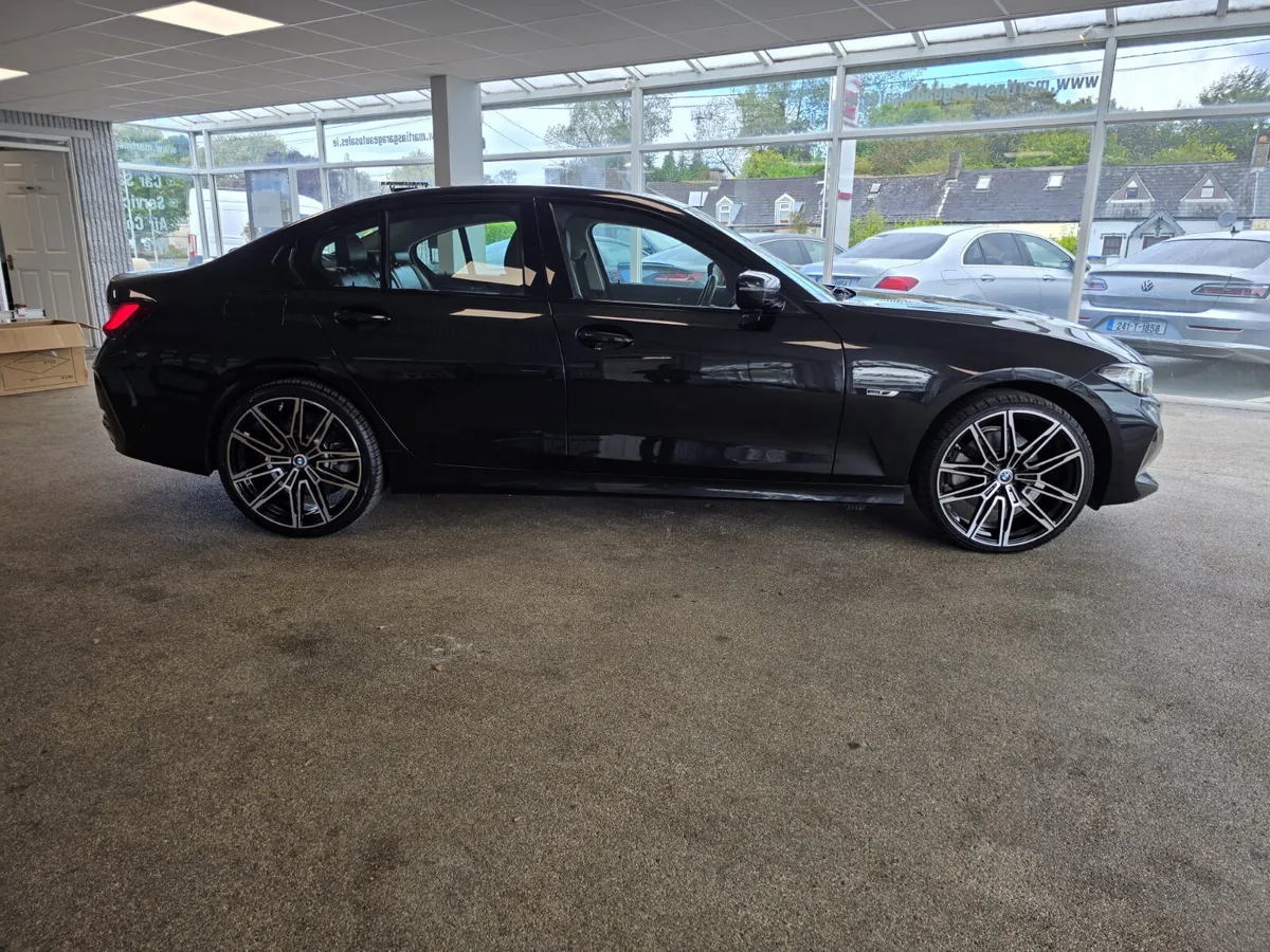 BMW 3-Series 2.0 S3SI Auto Petrol plug in 2023 - Image 2