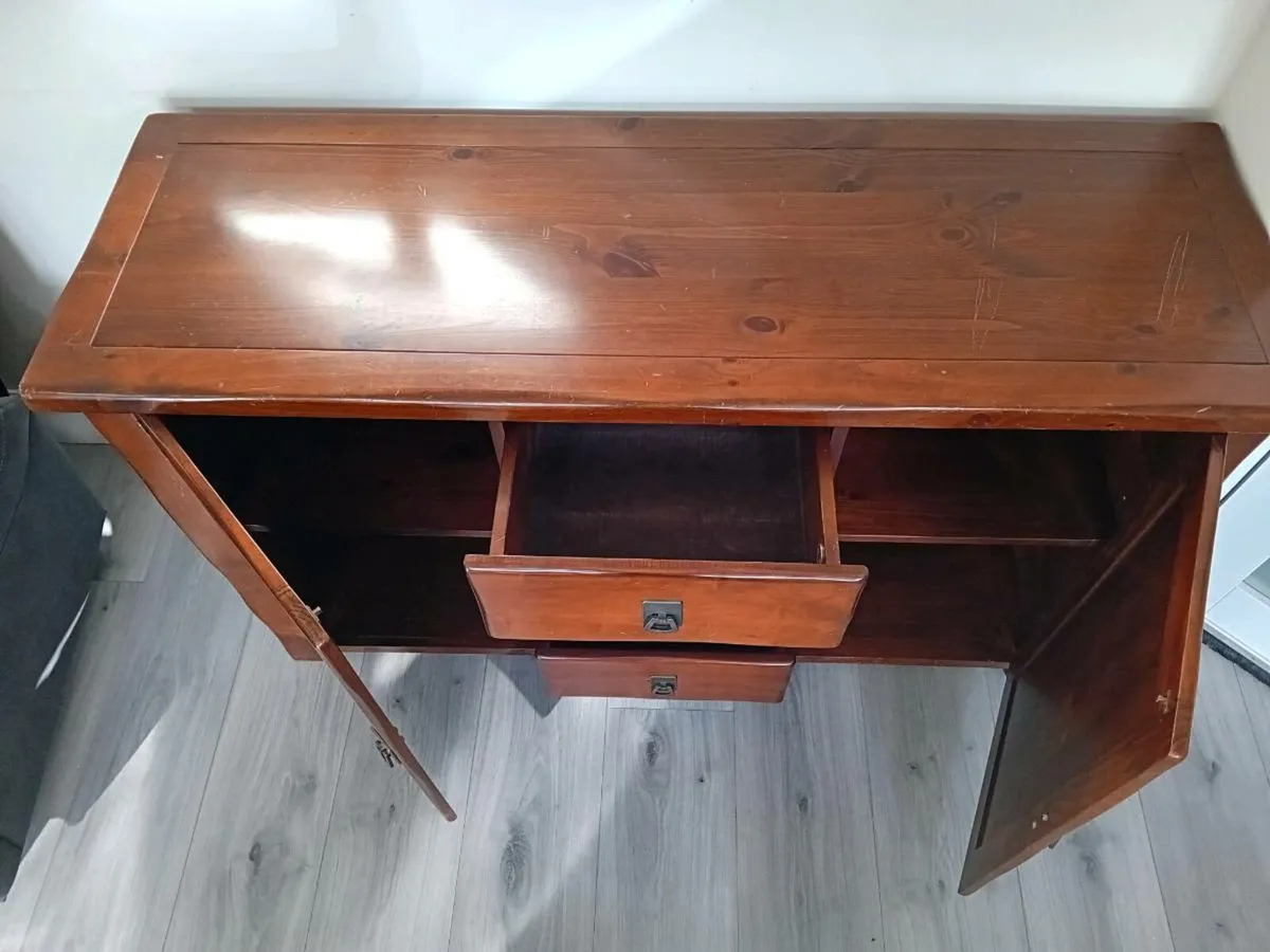 Sideboard - Image 2