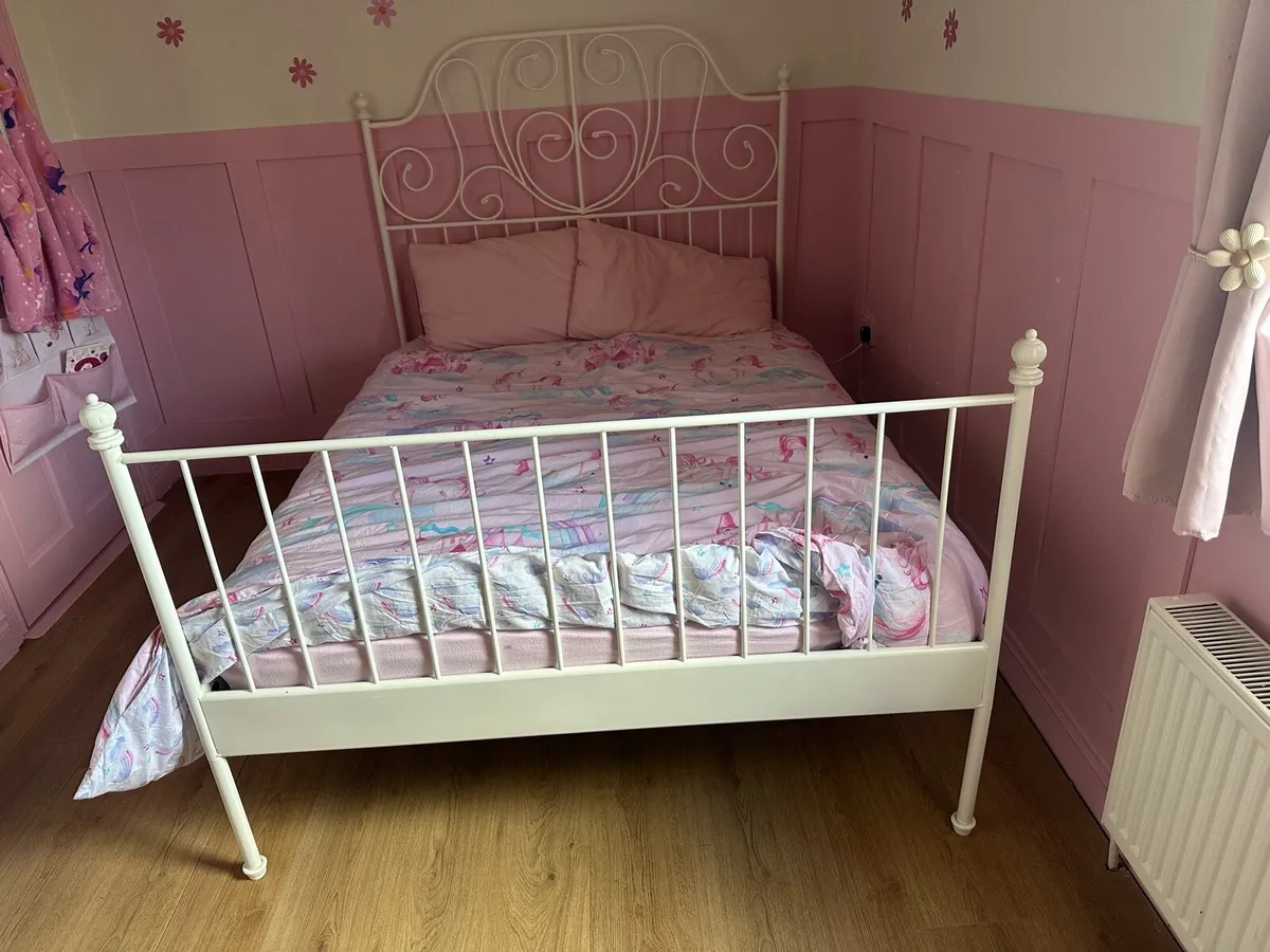 Double bed frame - Image 1