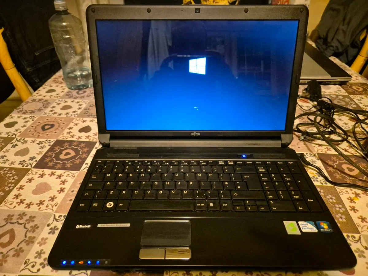 Fujitsu laptop For Sale in Great Condition! - Image 3
