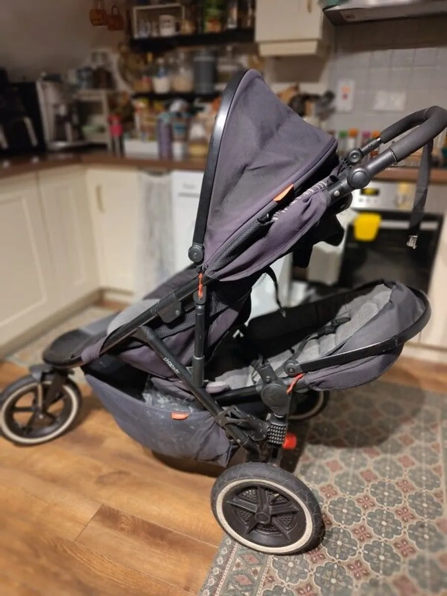 Phil & Teds Sport Buggy + Second Seat & Accessories - Image 2