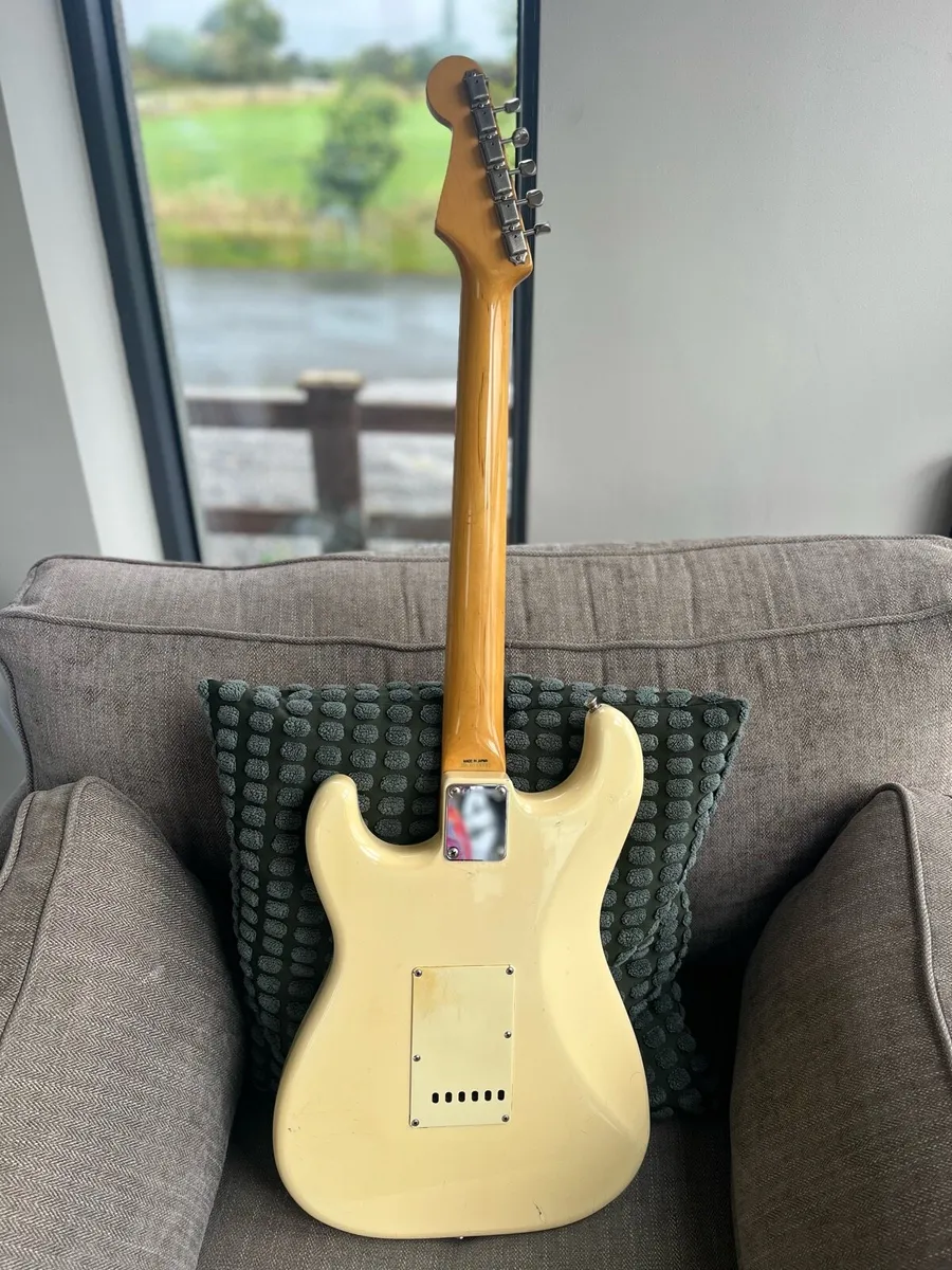 MIJ fender Strat - Image 2