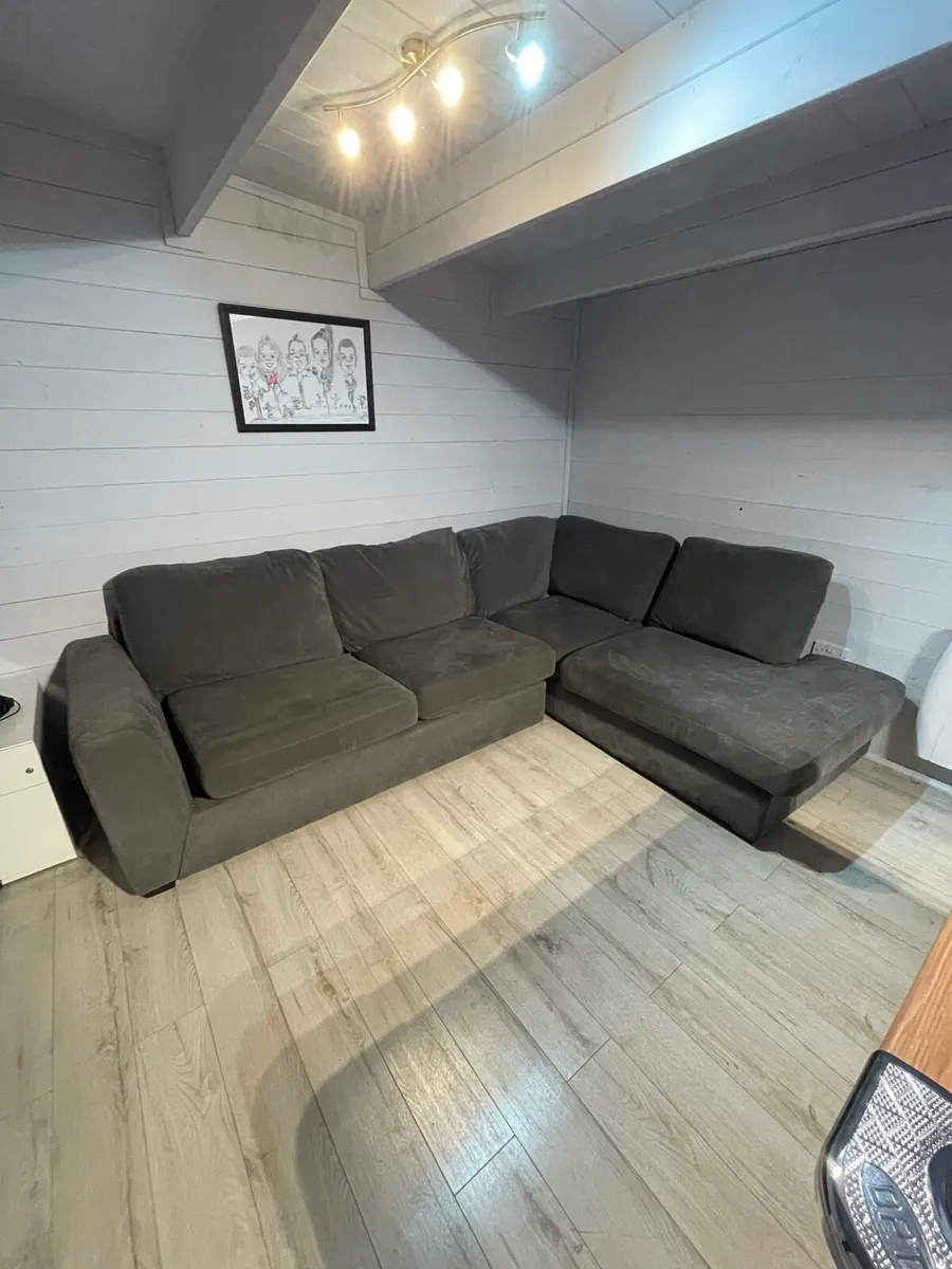 Pull out sofa bed - Image 1