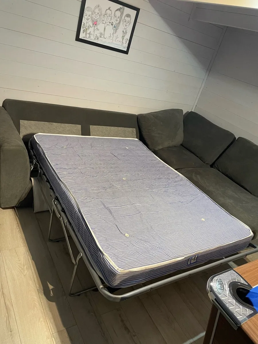 Pull out sofa bed - Image 3