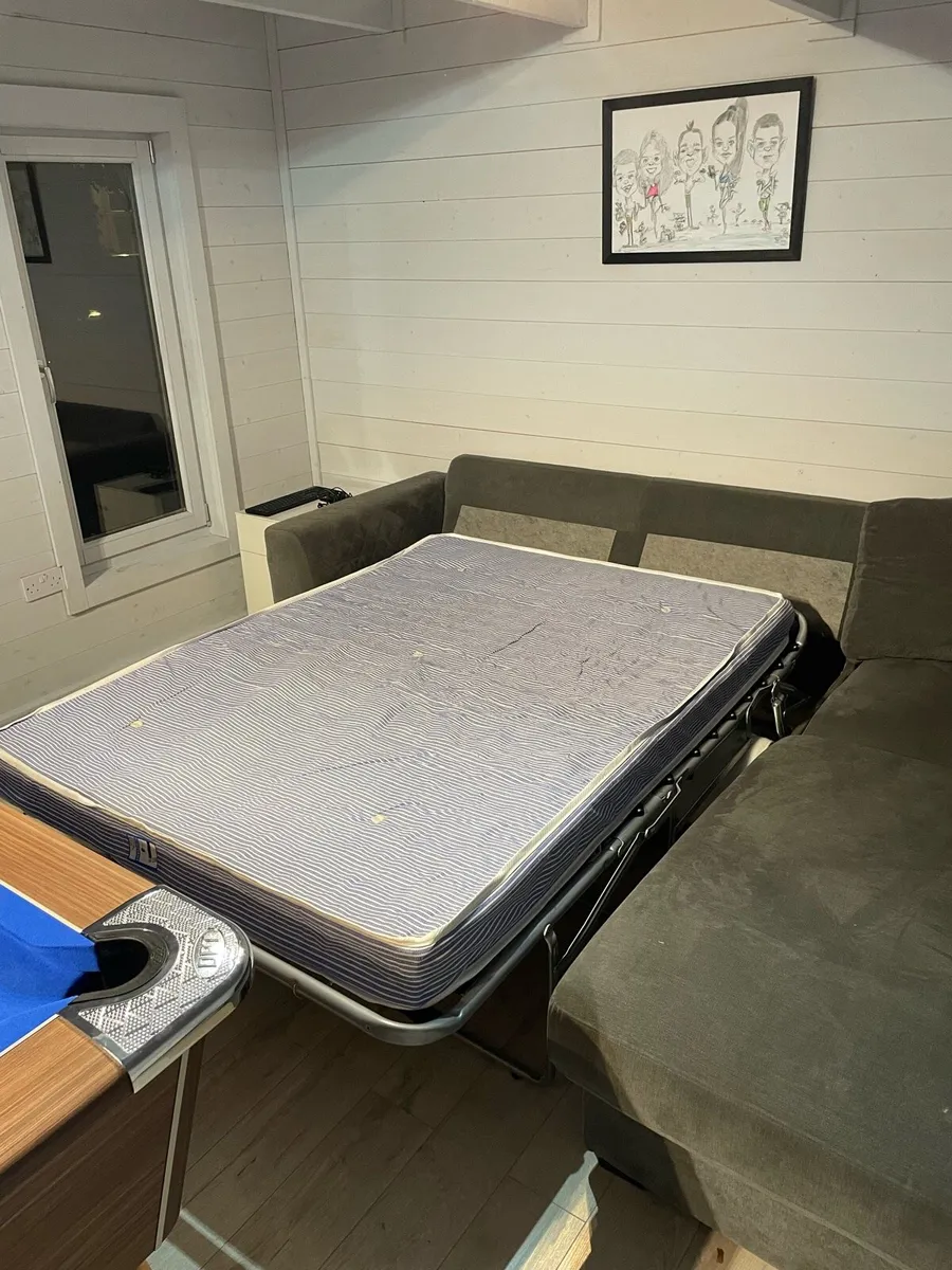 Pull out sofa bed - Image 4
