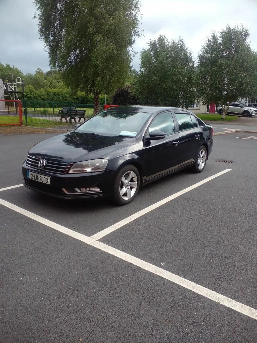Volkswagen Passat 2012 - Image 1