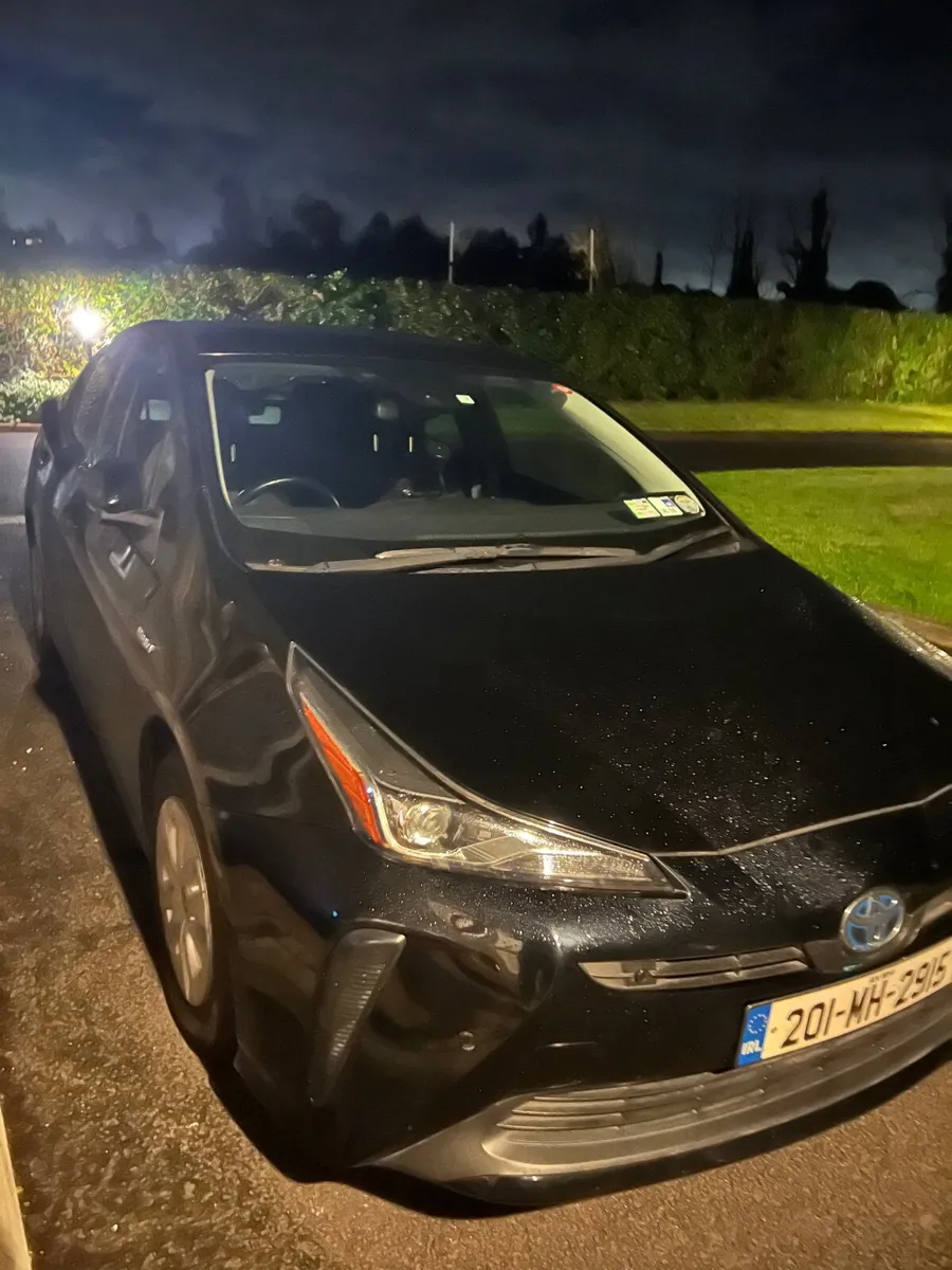 Toyota Prius 2020 - Image 2