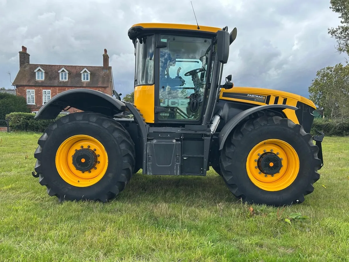 JCB 4220 Fasttrac - Image 2