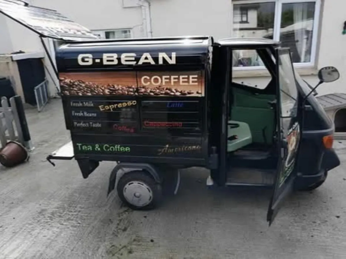 Coffee van 3 wheel piagio Ape 50 - Image 1