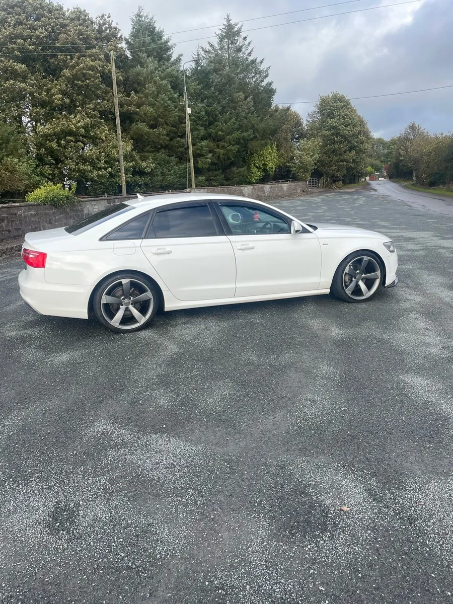 Audi A6 S-Line 2013 - Image 2
