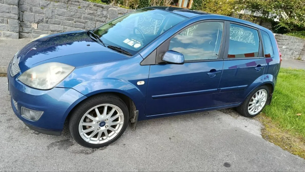 Ford Fiesta 2008 - Image 2