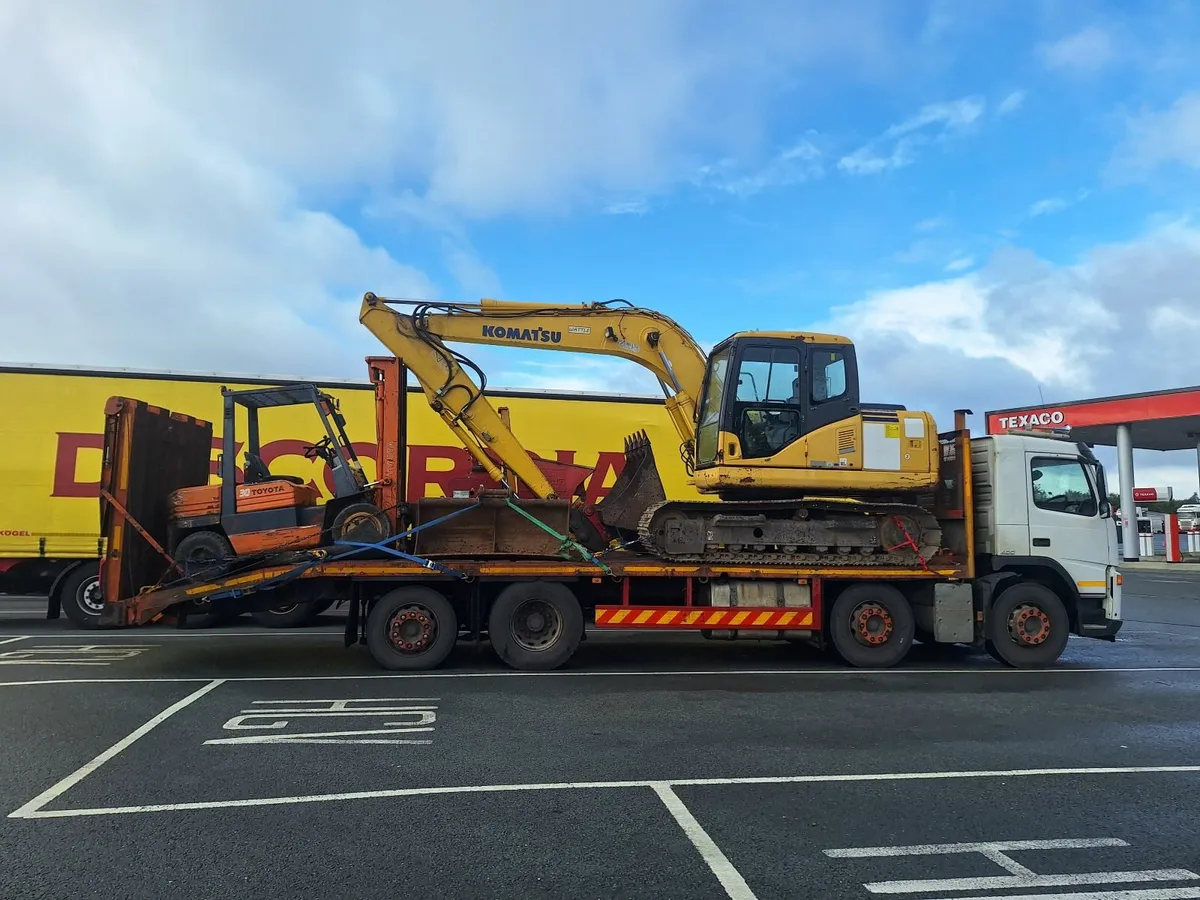 Empty Beavertail lorry Kildare to Euro Auctions Dr - Image 1
