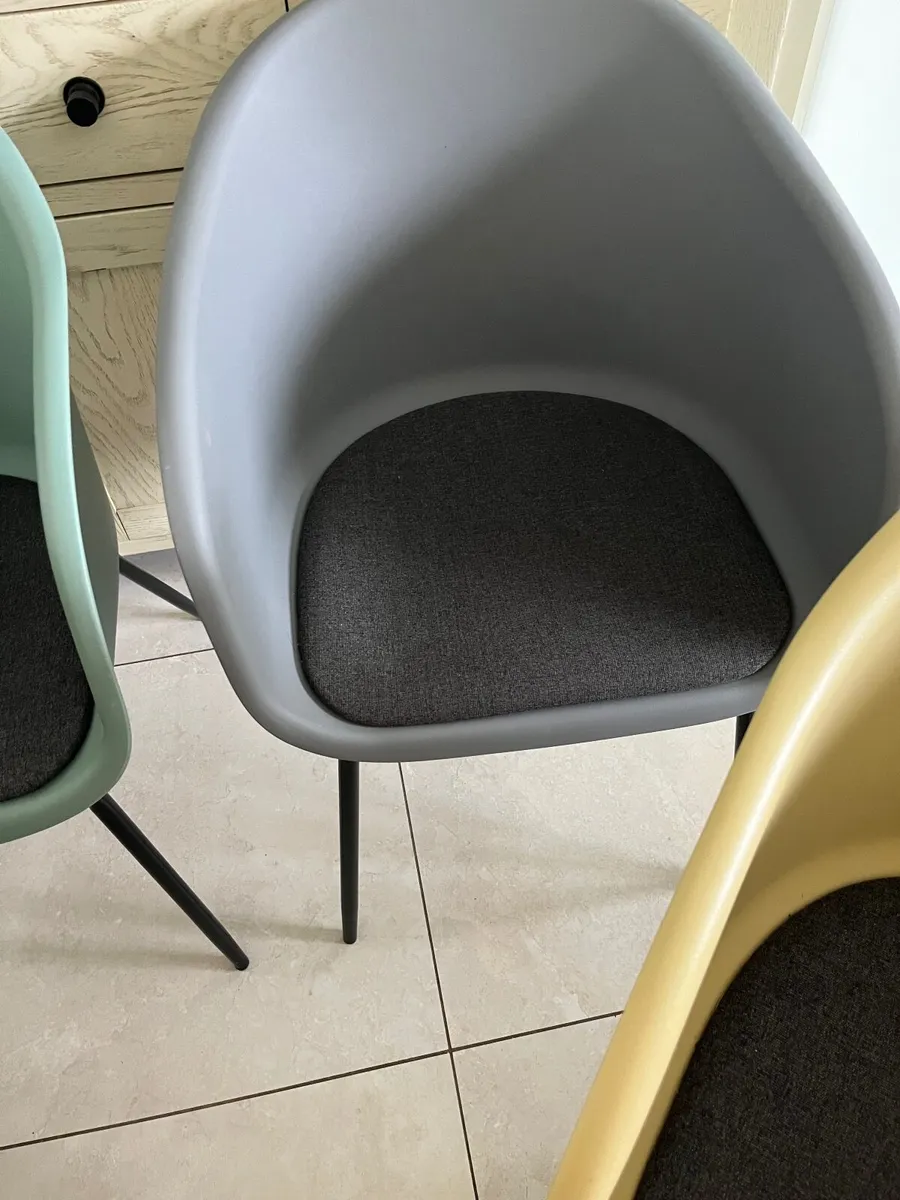 Chairs - Image 3