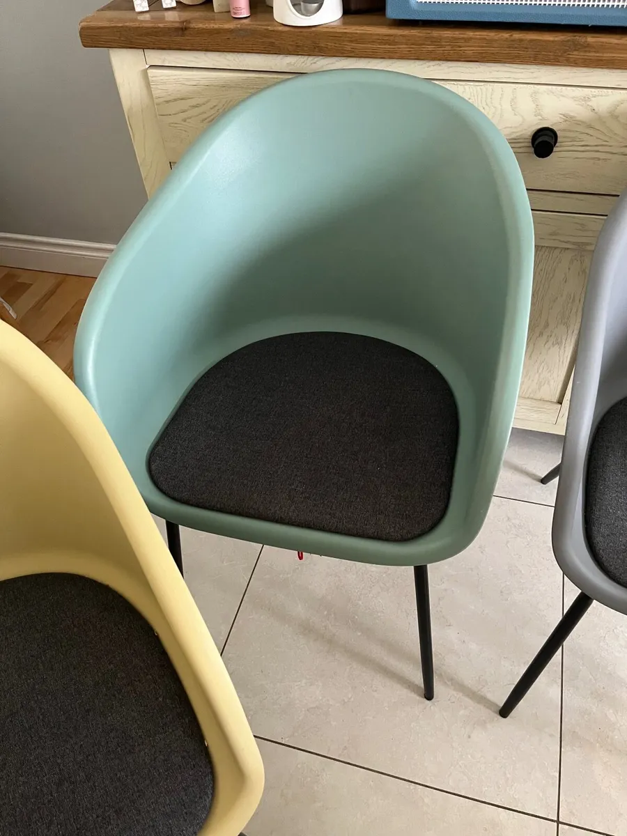 Chairs - Image 4