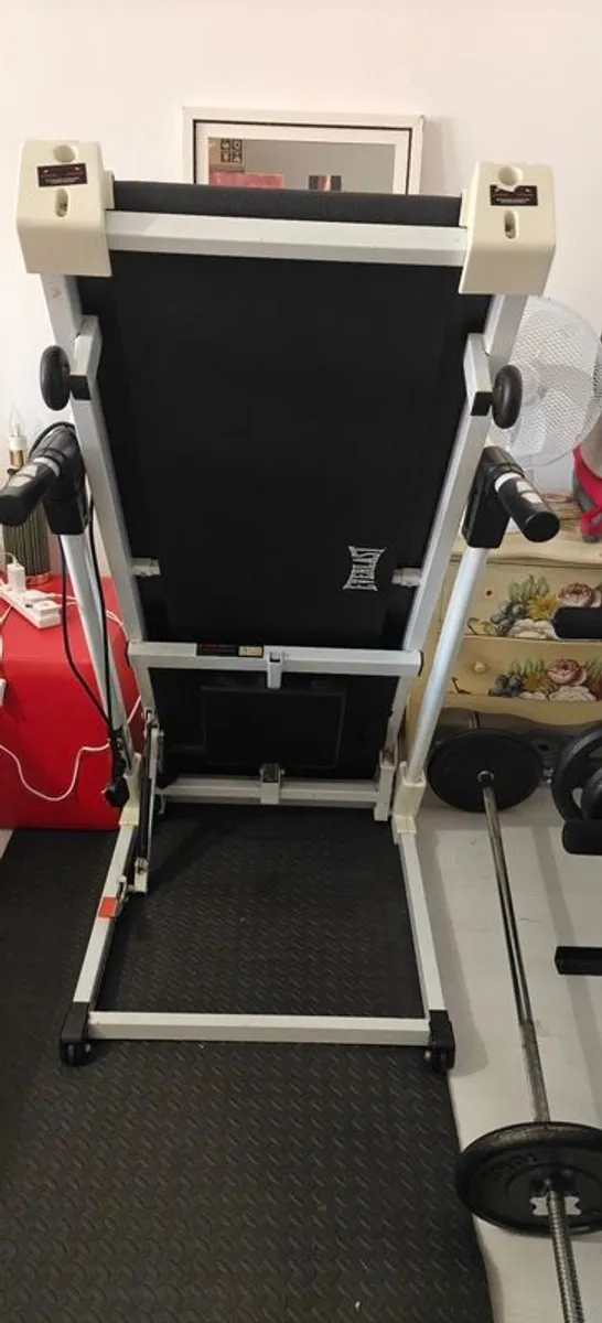 treadmill - Image 1
