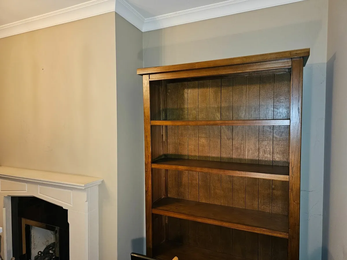 Large bookshelf, matching tv stand & nest tables - Image 4