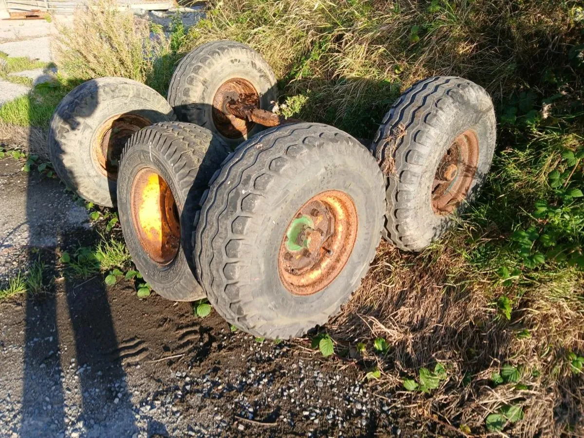 Farmyard clear out - Image 3
