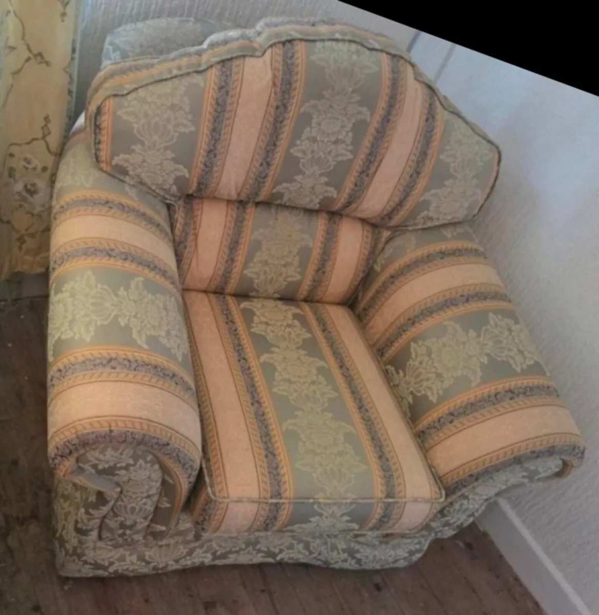 3 piece suite - Image 1