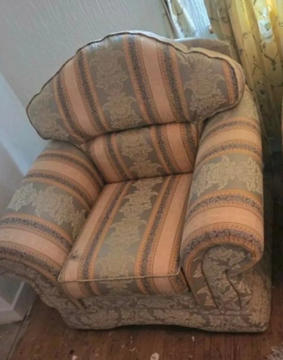 3 piece suite - Image 3
