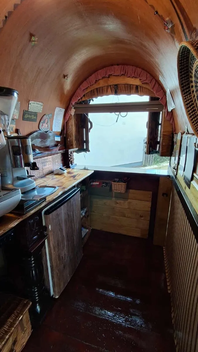Coffee wagon horse box - Image 3