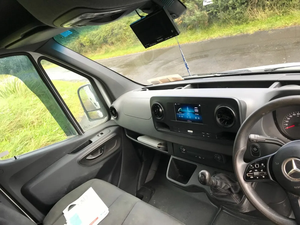 192 Mercedes-Benz Sprinter MWB 2.1L 145BHP REAR WH - Image 3