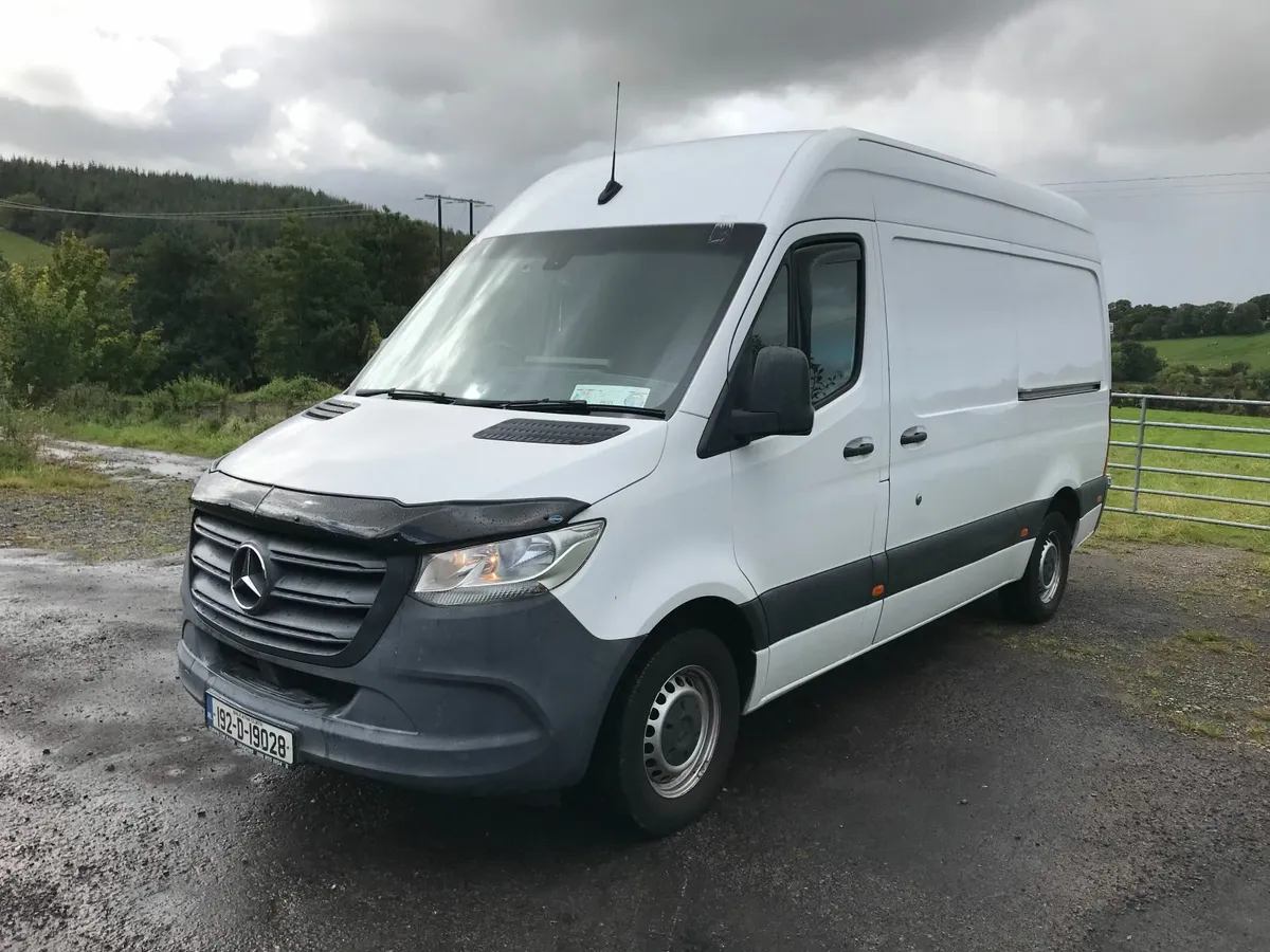 192 Mercedes-Benz Sprinter MWB 2.1L 145BHP REAR WH - Image 1