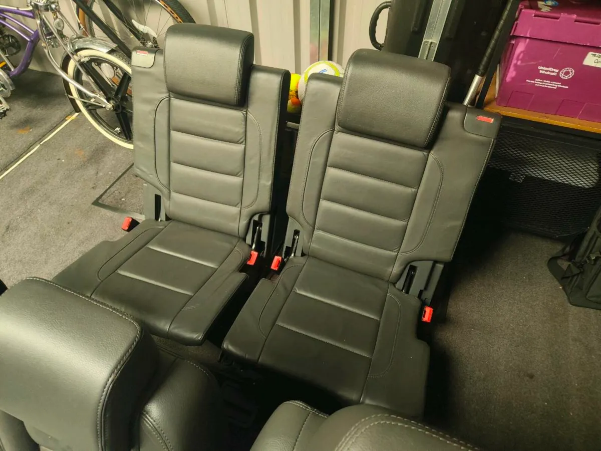 Volkswagen Leather interior - Image 3