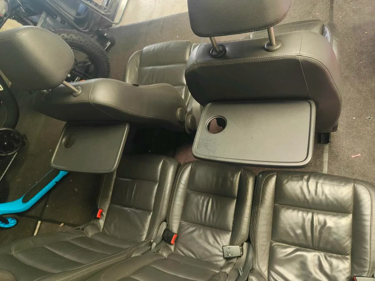 Volkswagen Leather interior - Image 4