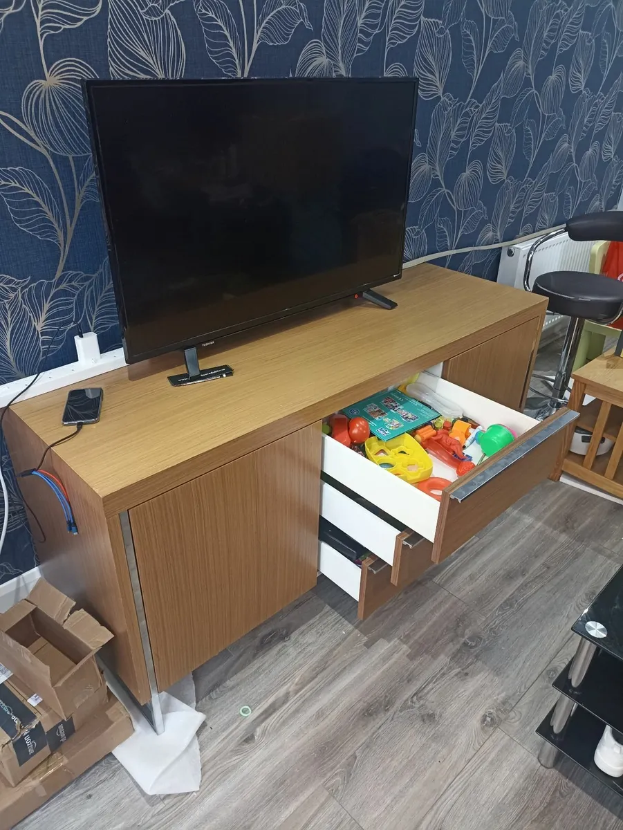 TV unit / Side table - solid and heavy - Image 4