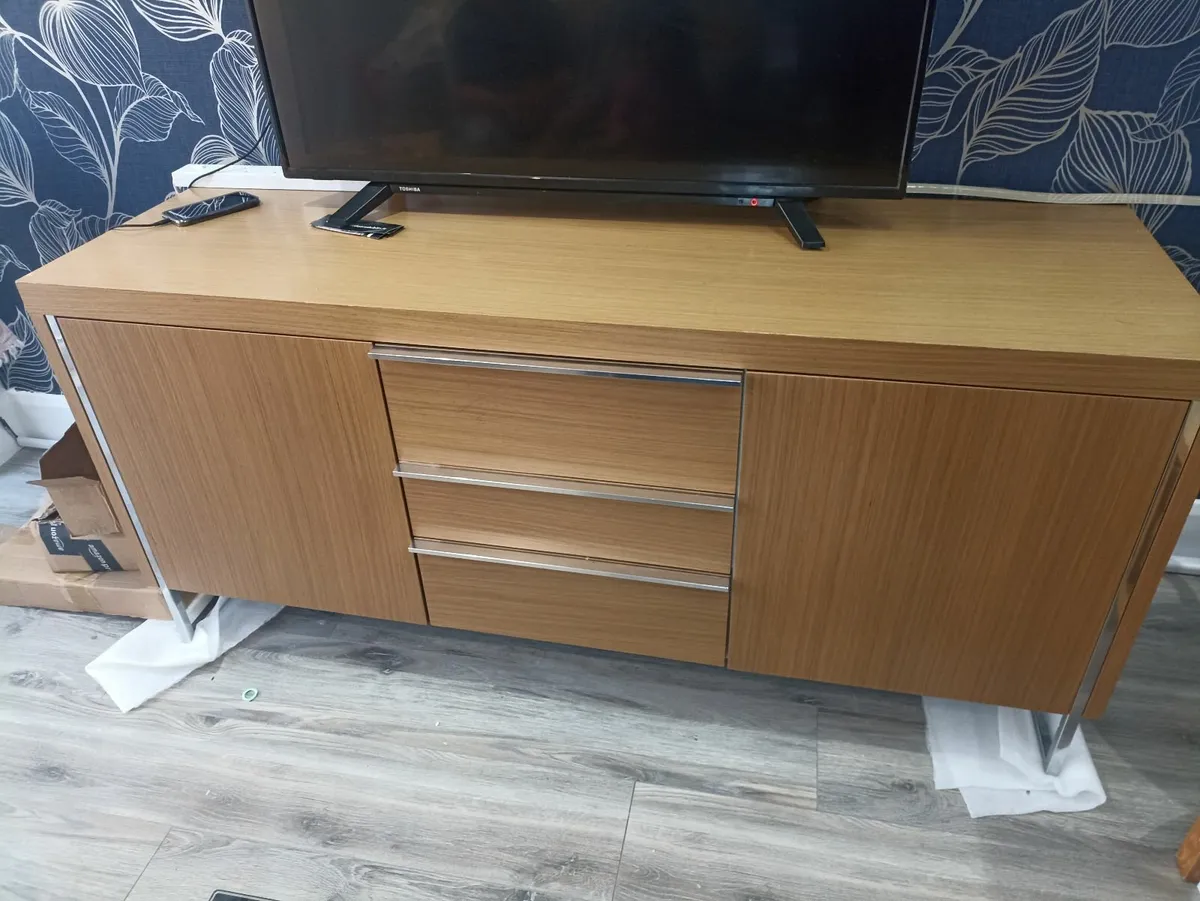 TV unit / Side table - solid and heavy - Image 1