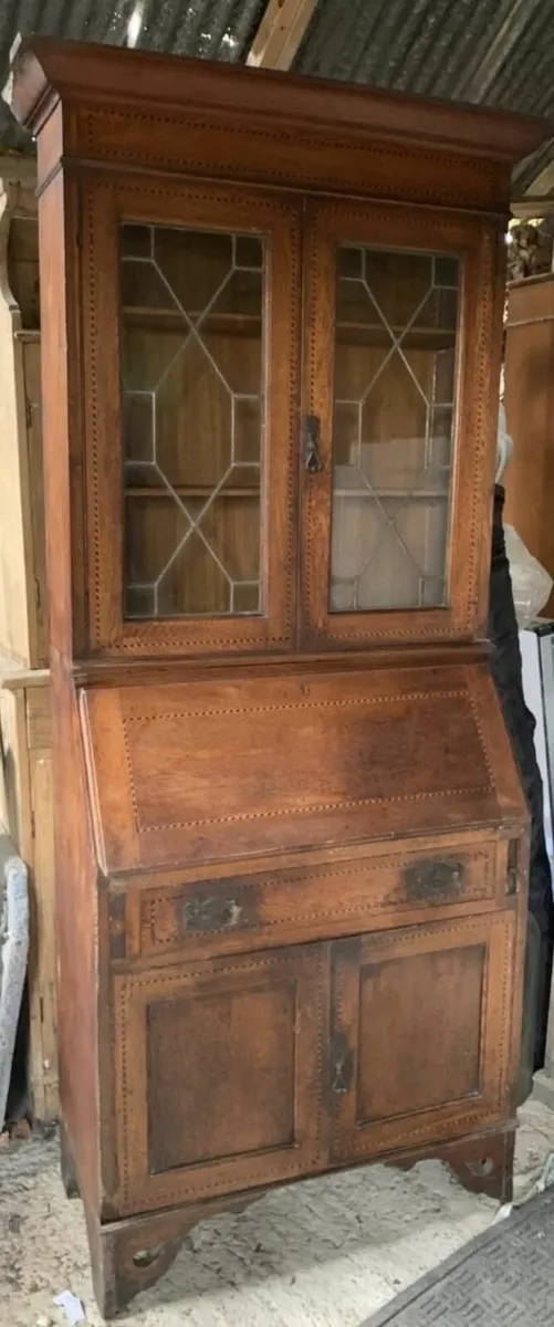 Mahogany bureau cabinet.  - Image 2