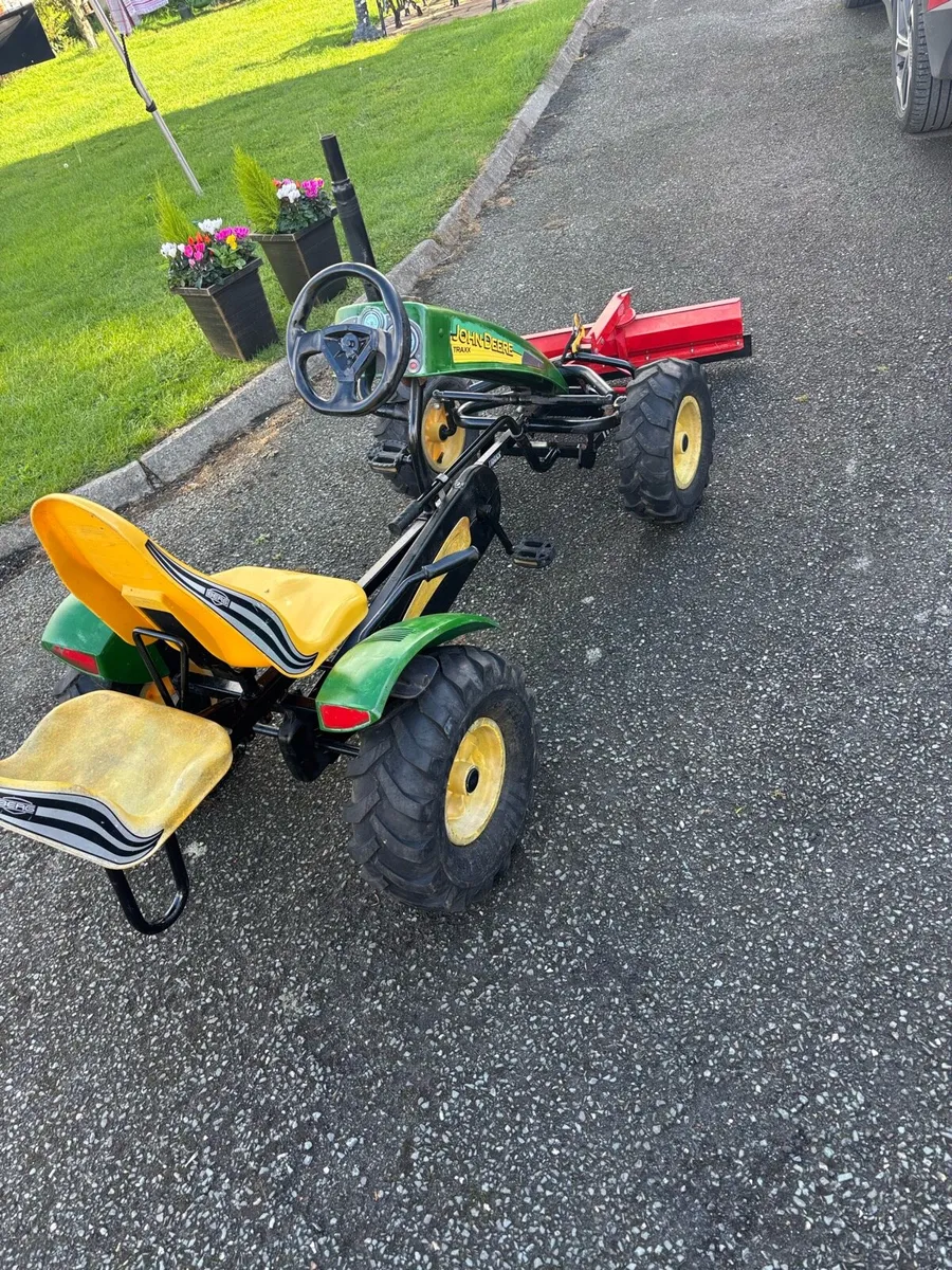 John Deere Traxx go carts - Image 2