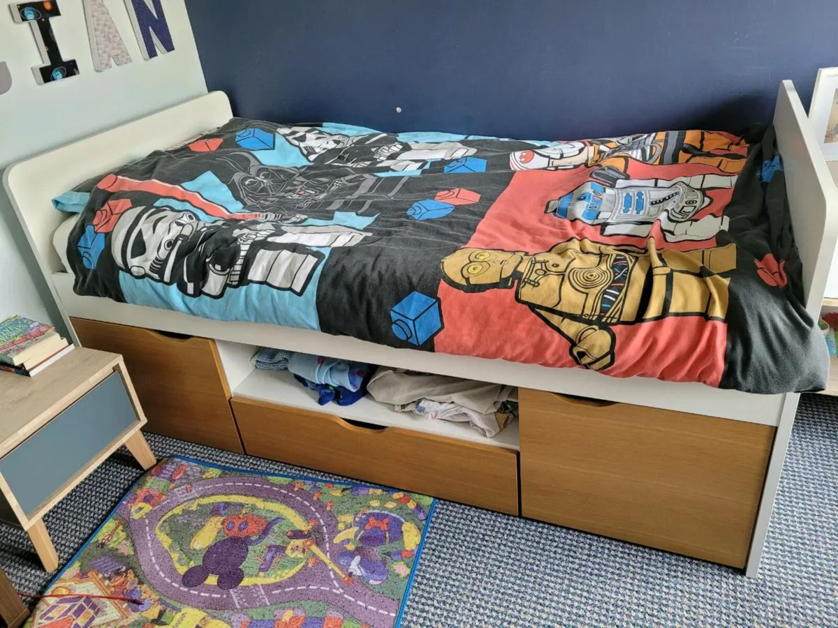 Kids bed - Image 2