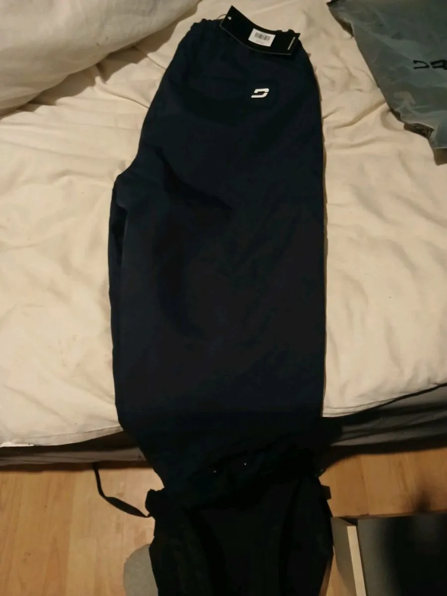 Druids wet pants - Image 4
