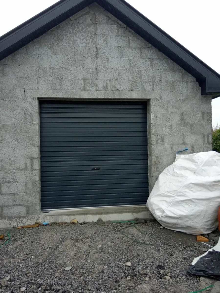 roller  garage  door  anthracite - Image 1