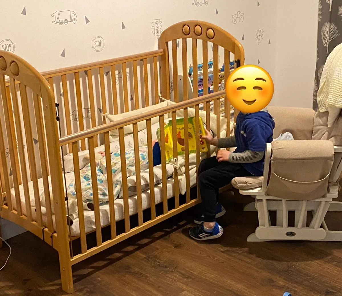 Wooden cot - Image 1