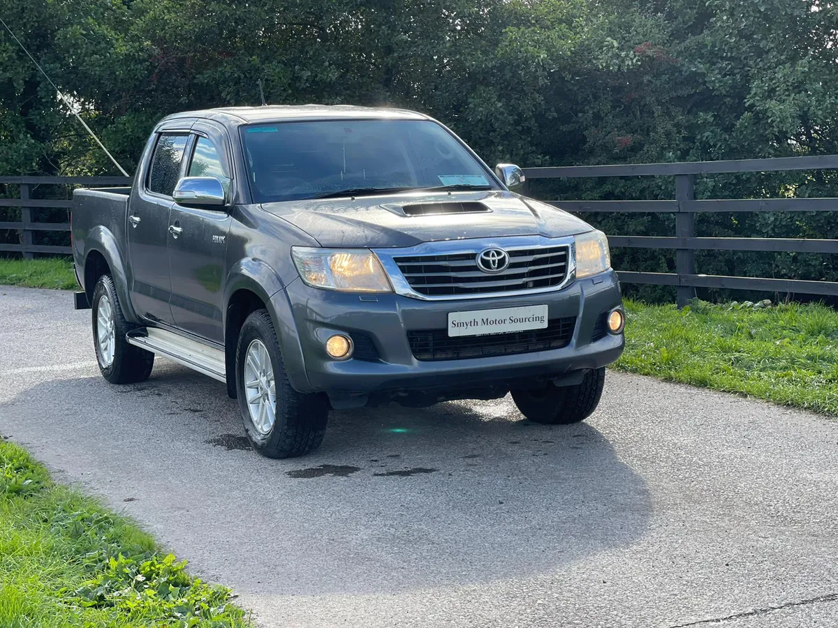 2016 Toyota Hilux Invincible NO VAT***** - Image 2