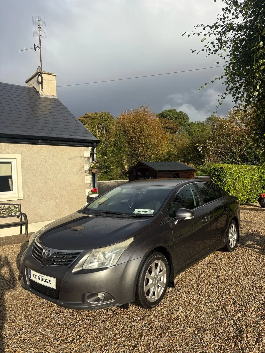 2009 Toyota Avensis - Image 2