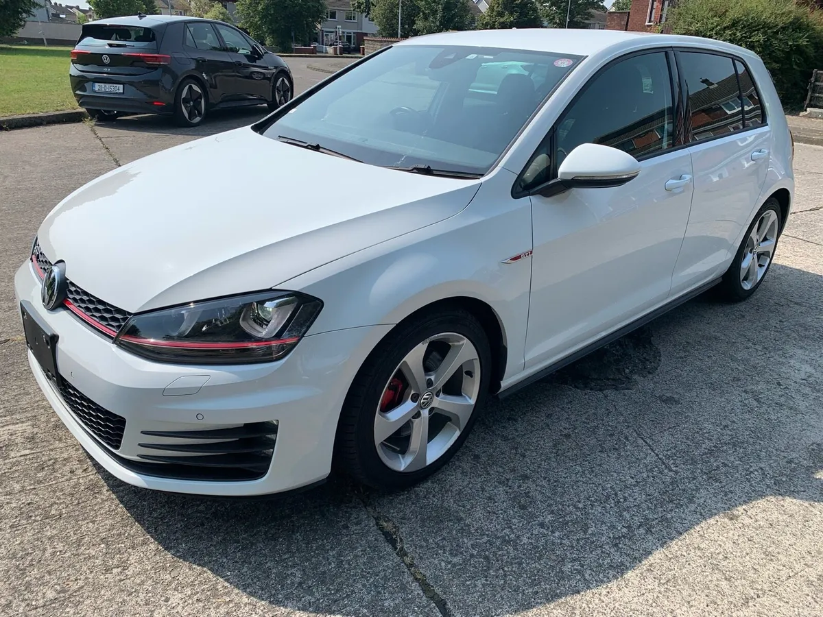 Golf gti - Image 2